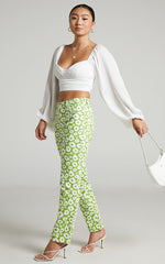 Zabee Jeans - Mid Rise Drill Denim Jeans in Ditsy Floral
