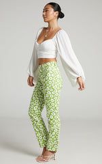 Zabee Jeans - Mid Rise Drill Denim Jeans in Ditsy Floral