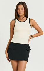 Lacey Top - Scoop Neck Contrast Bind Detail Top in Cream/Black