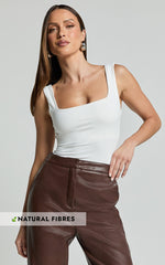 Cenia Top - Square Neck Sleeveless Tank in Cream