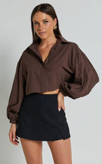 Marsha Linen Blend Shirt - Cropped Long Sleeve Button Up Shirt in Chocolate