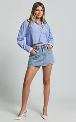 Zoya Shirt - Cropped Long Sleeve Button Up Shirt in Navy/White Stripe