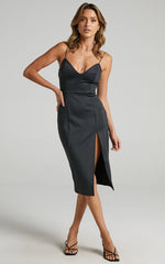 Big Ideas Midi Dress in Black